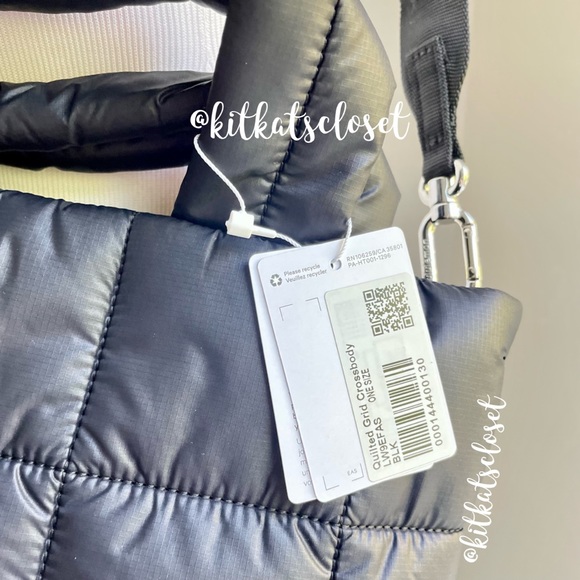 🆕 5L BLACK- NWT lululemon quilted grid crossbody bag with BLACK glossy emblem - Picture 4 of 14